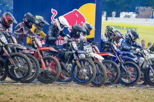 Apico 2-Stroke Festival British 125cc 2-Stroke Festival ready for the off.